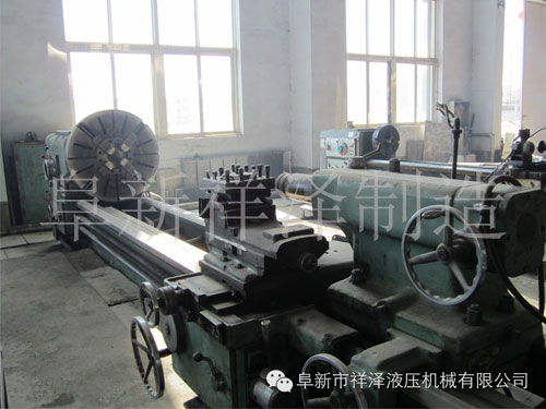 普車CW6163C 最大工件長(zhǎng)度3米、最大工件回轉(zhuǎn)直徑630mm